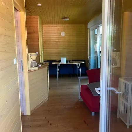 Chalet Chalet Pecheur Au Bord Du Lac, Acces Lac, 2Ch