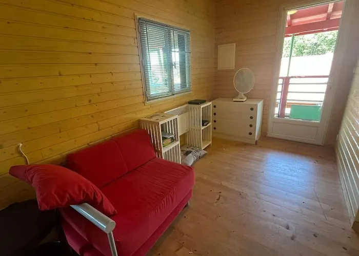 Pecheur Au Bord Du Lac, Acces Lac, 2ch 拉卡佩勒－维耶斯康