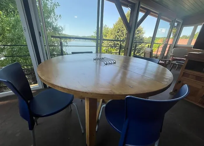 Pecheur Au Bord Du Lac, Acces Lac, 2ch 木屋 *