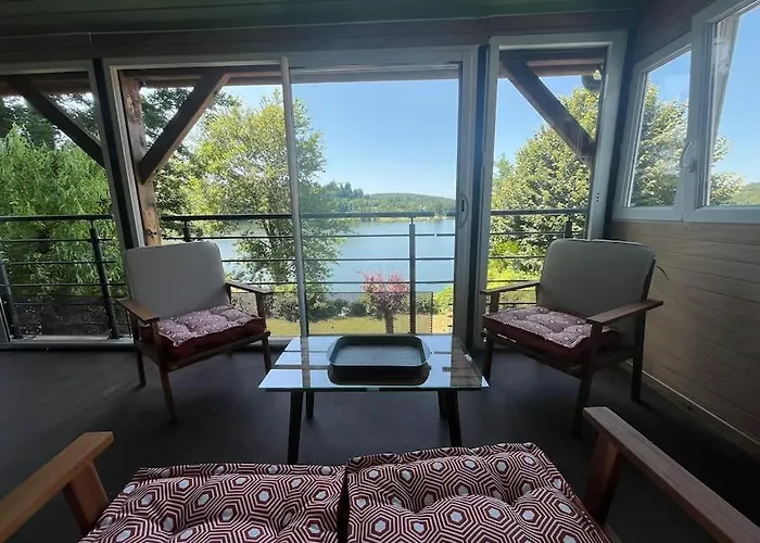 Pecheur Au Bord Du Lac, Acces Lac, 2ch *